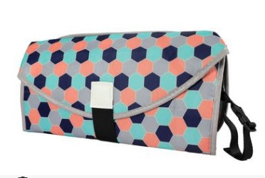 Convenient baby changing pad - Rokkaku 18 online shop