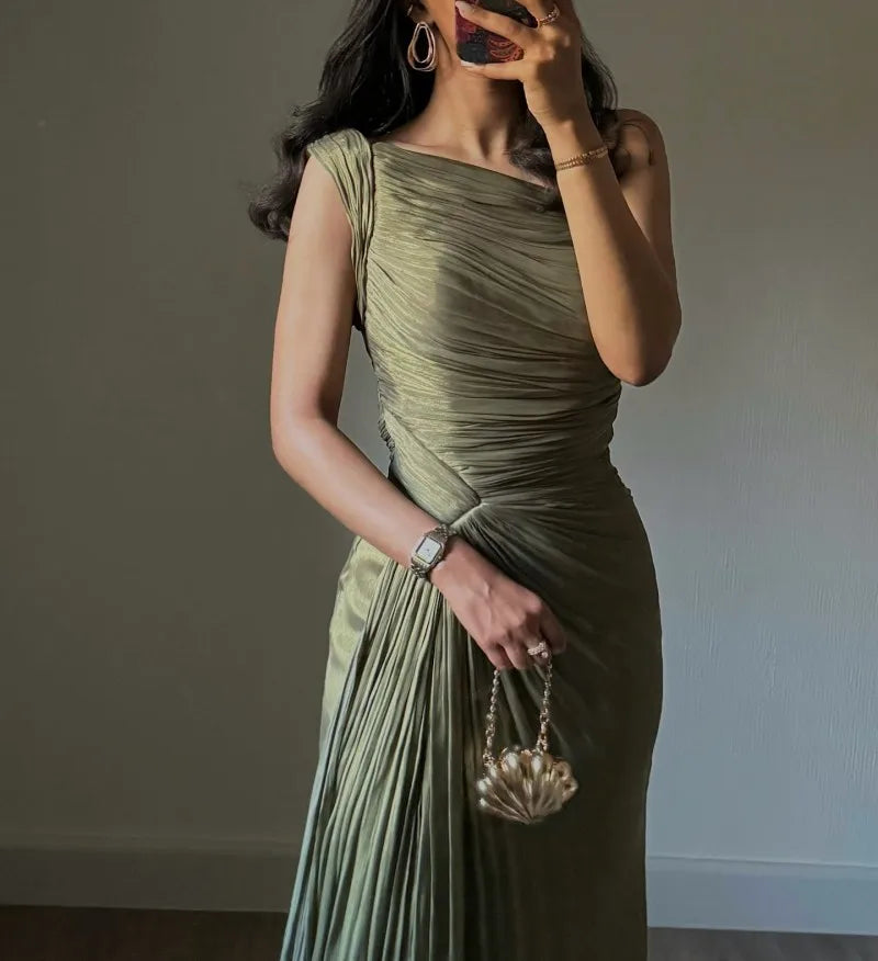 Autumn and Winter Corseted, Pleated Evening Dress with Flowing Ribbons and Sparkling Details for Women in Dubai and Turkey