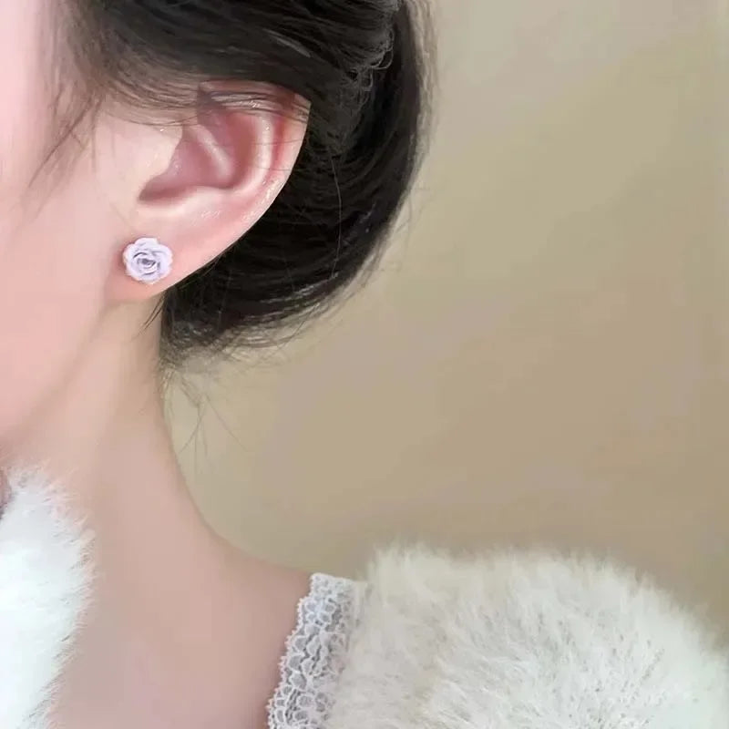 Korean Floral Hoop Cute Fashion Earrings for Women Alloy with Resin Inlay Japanese Style Suitable for Daily Wear and Weddings