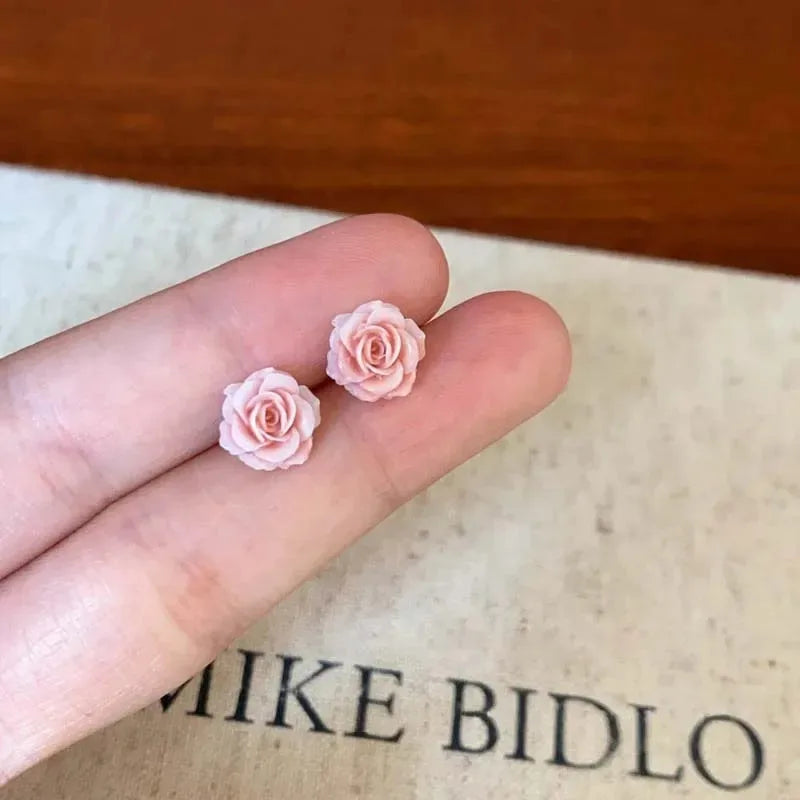 Korean Floral Hoop Cute Fashion Earrings for Women Alloy with Resin Inlay Japanese Style Suitable for Daily Wear and Weddings
