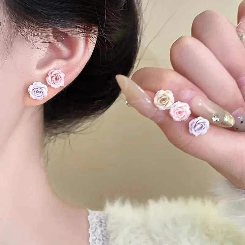 Korean Floral Hoop Cute Fashion Earrings for Women Alloy with Resin Inlay Japanese Style Suitable for Daily Wear and Weddings