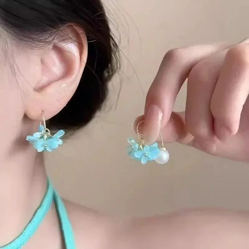 Korean Floral Hoop Cute Fashion Earrings for Women Alloy with Resin Inlay Japanese Style Suitable for Daily Wear and Weddings