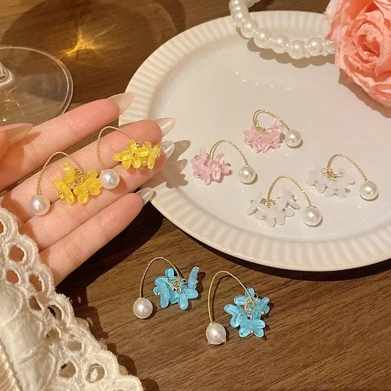 Korean Floral Hoop Cute Fashion Earrings for Women Alloy with Resin Inlay Japanese Style Suitable for Daily Wear and Weddings