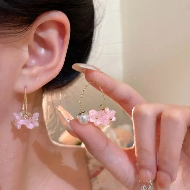 Korean Floral Hoop Cute Fashion Earrings for Women Alloy with Resin Inlay Japanese Style Suitable for Daily Wear and Weddings